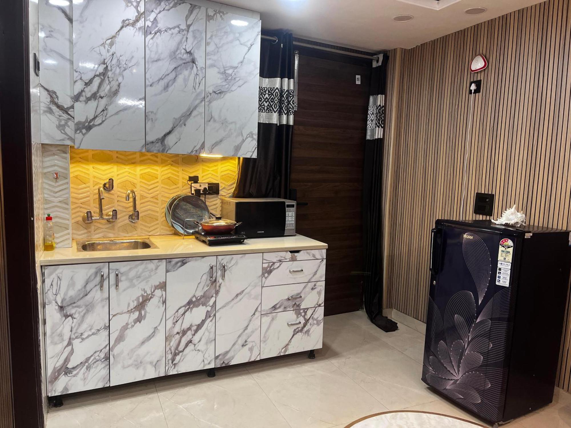 Apartment Park Stay- Compact 1bhk For Long *