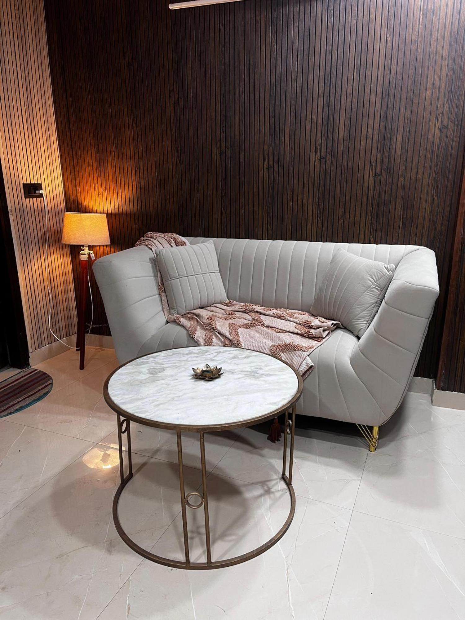 Park Stay- Compact 1bhk For Long * New Delhi