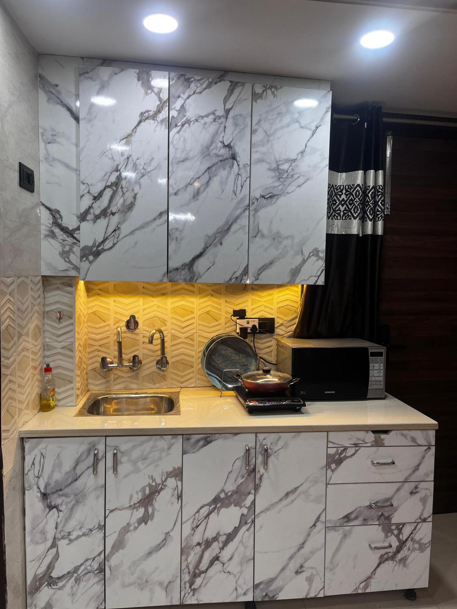Park Stay- Compact 1bhk For Long New Delhi